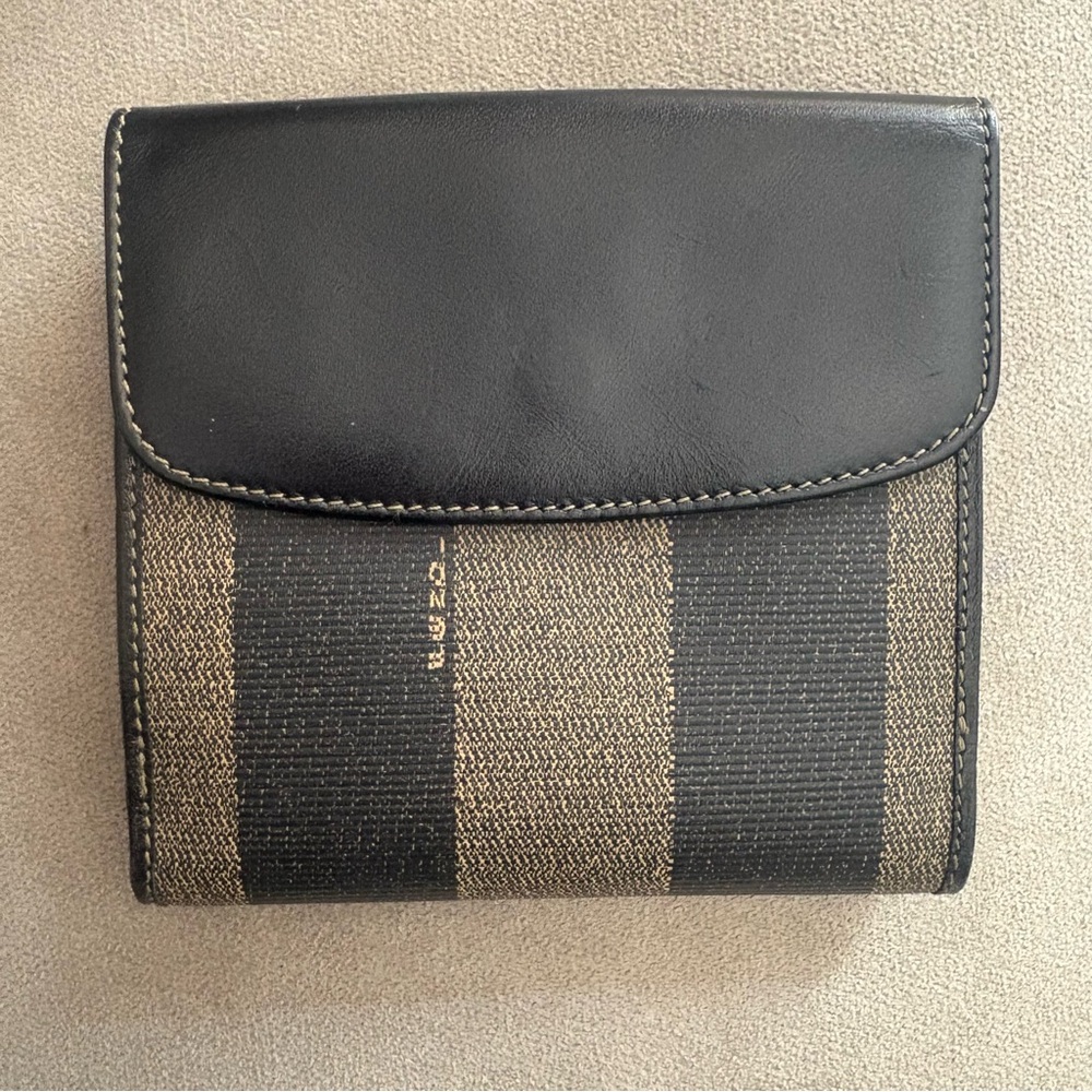 Fendi Black and Tan Striped Wallet - Picture 4 of 12